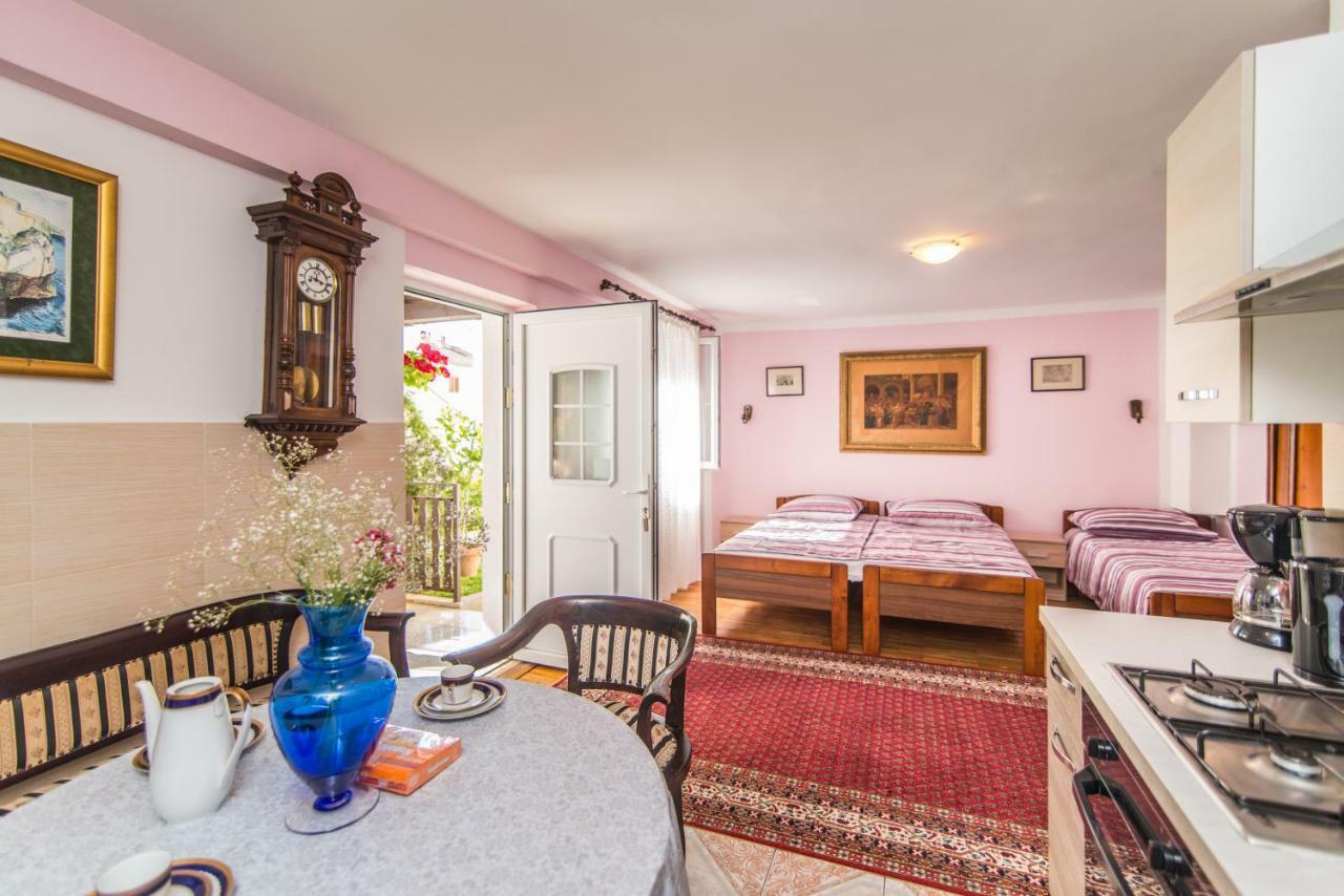 Apartmani Marina Poreč Eksteriør billede